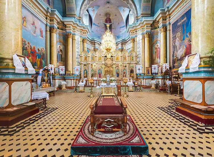 ХУСТСЬКА ГРОМАДА