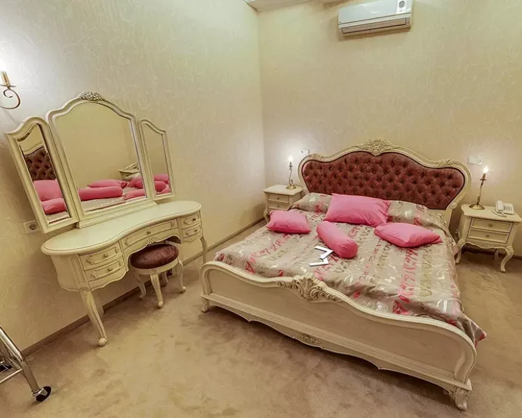 12-hotel-myrgorod