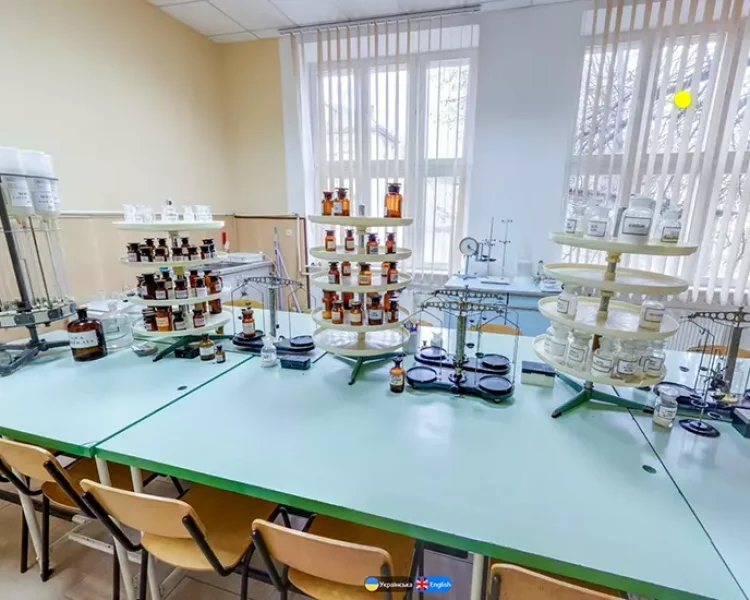 21-uzhgorodskyj-naczionalnyj-universitet-kopyya